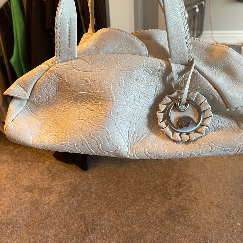 Braun Buffel purse. Comes with dust bag